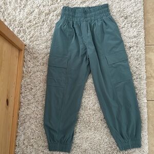 Athleta Girl Run Free Cargo Jogger